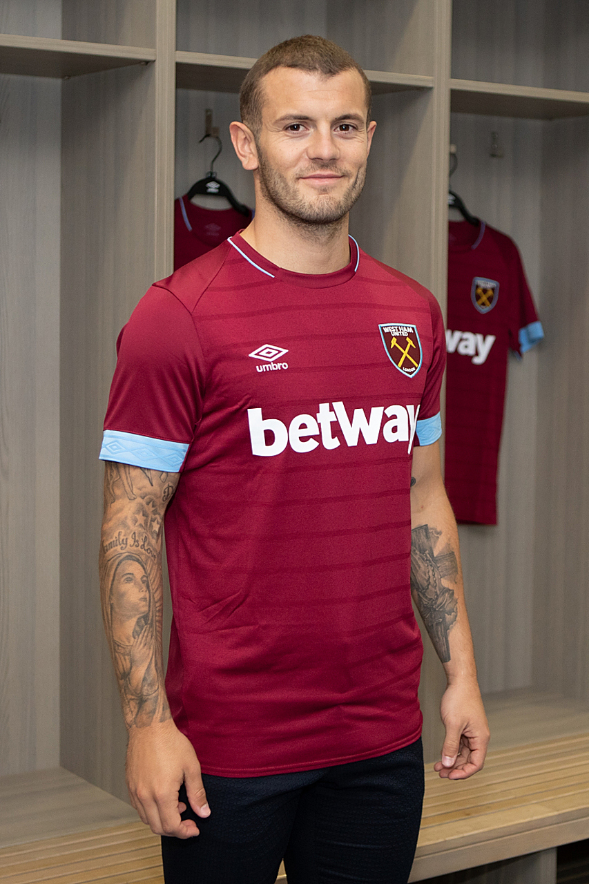 关于冲刺阶段里昂备战欧联西汉姆围绕中超绝杀压哨之后，德约科维奇与30激战掘金分钟的信息