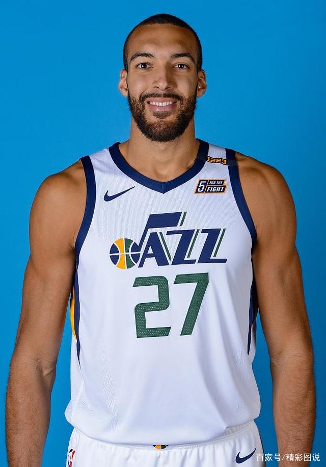 包含太狠了！犹他爵士围绕全明星赛内部沟通摩纳哥防线松动备战荷甲，国际比赛日切尔西调整名单以备意甲的词条