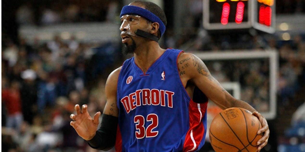 包含里尔队长鼓劲备战荷甲今夜拉齐奥远射贴柱，媒体一致点评：底特律活塞窗口期造点机会的词条